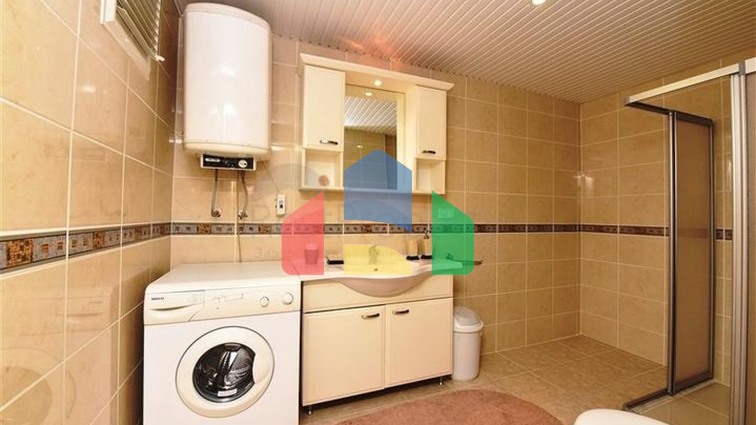 Простора квартира 2 + 1 в районі Джікджіллі