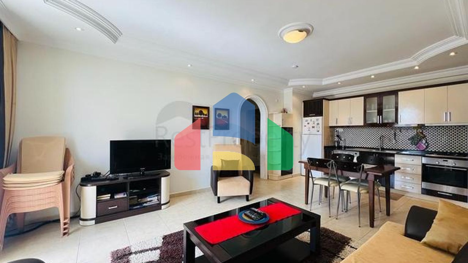 Простора квартира плануванням 1 + 1 в районі Джікджіллі.