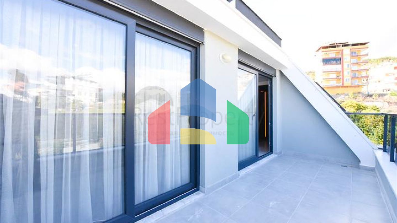 Просторий пентхаус 4+1 в Джікджіллі