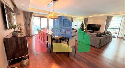 Простора квартира з дизайнерським ремонтом