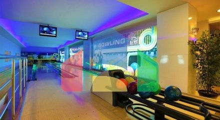 Простора квартира з дизайнерським ремонтом