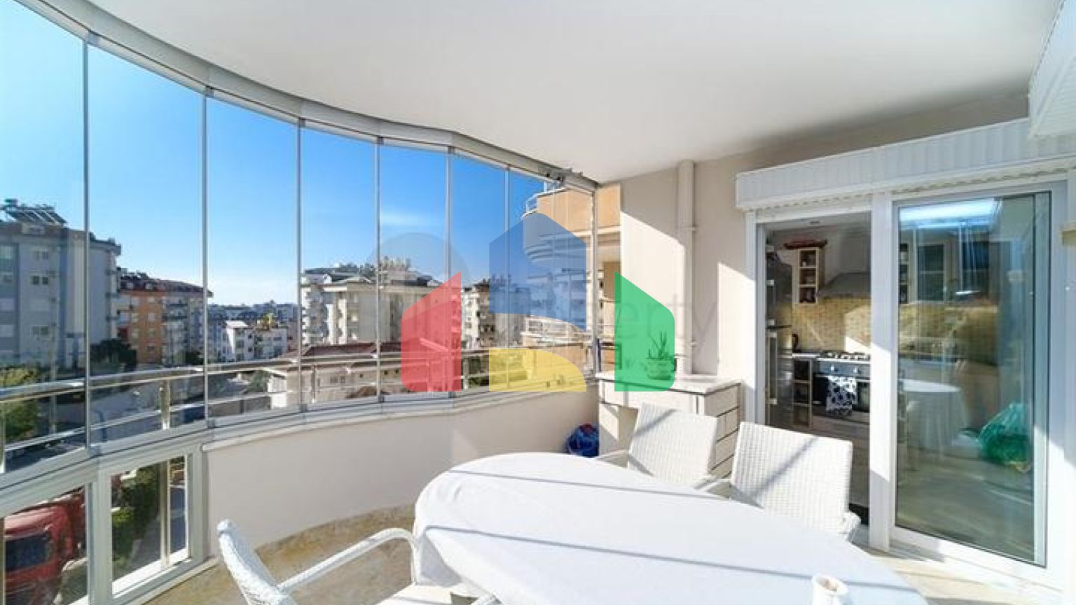 Апартаменти 2 + 1 в районі Джікджіллі