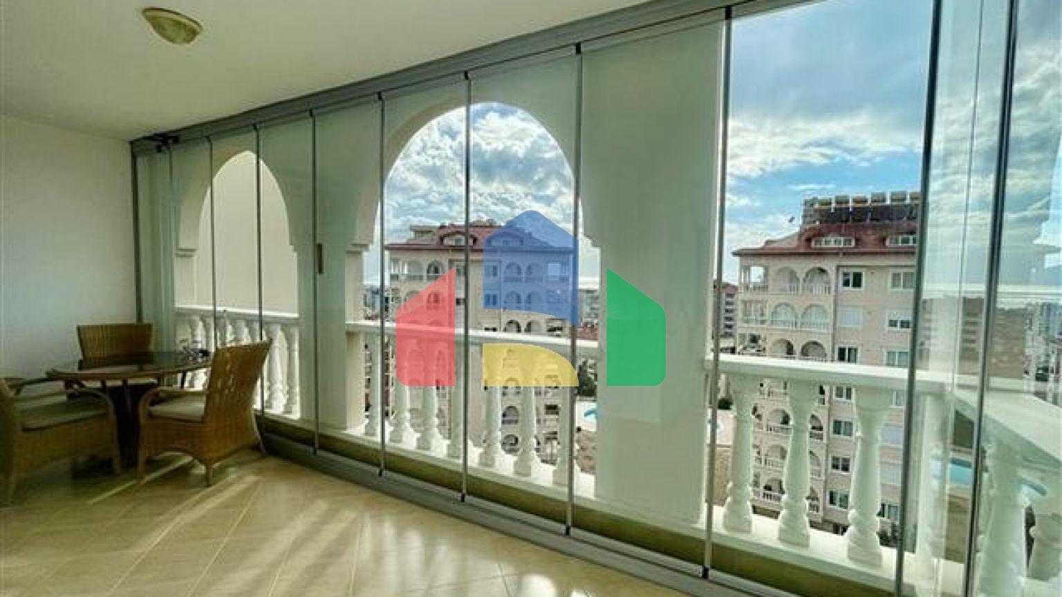 Простора квартира від власника плануванням 2+1 в районі Джікджіллі