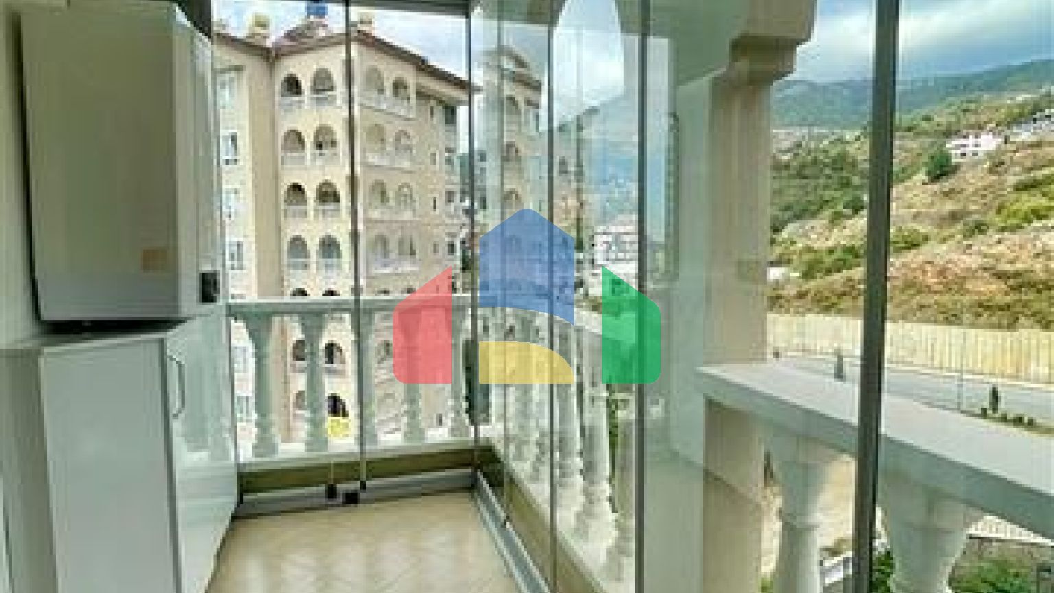 Простора квартира від власника плануванням 2+1 в районі Джікджіллі