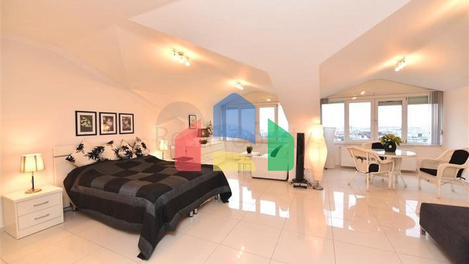 Квартира 7 + 1 з окремою кухнею в районі Джікджілі