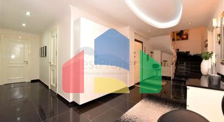 Квартира 7 + 1 з окремою кухнею в районі Джікджілі Квартира 7 + 1 з окремою кухнею в районі Джікджілі