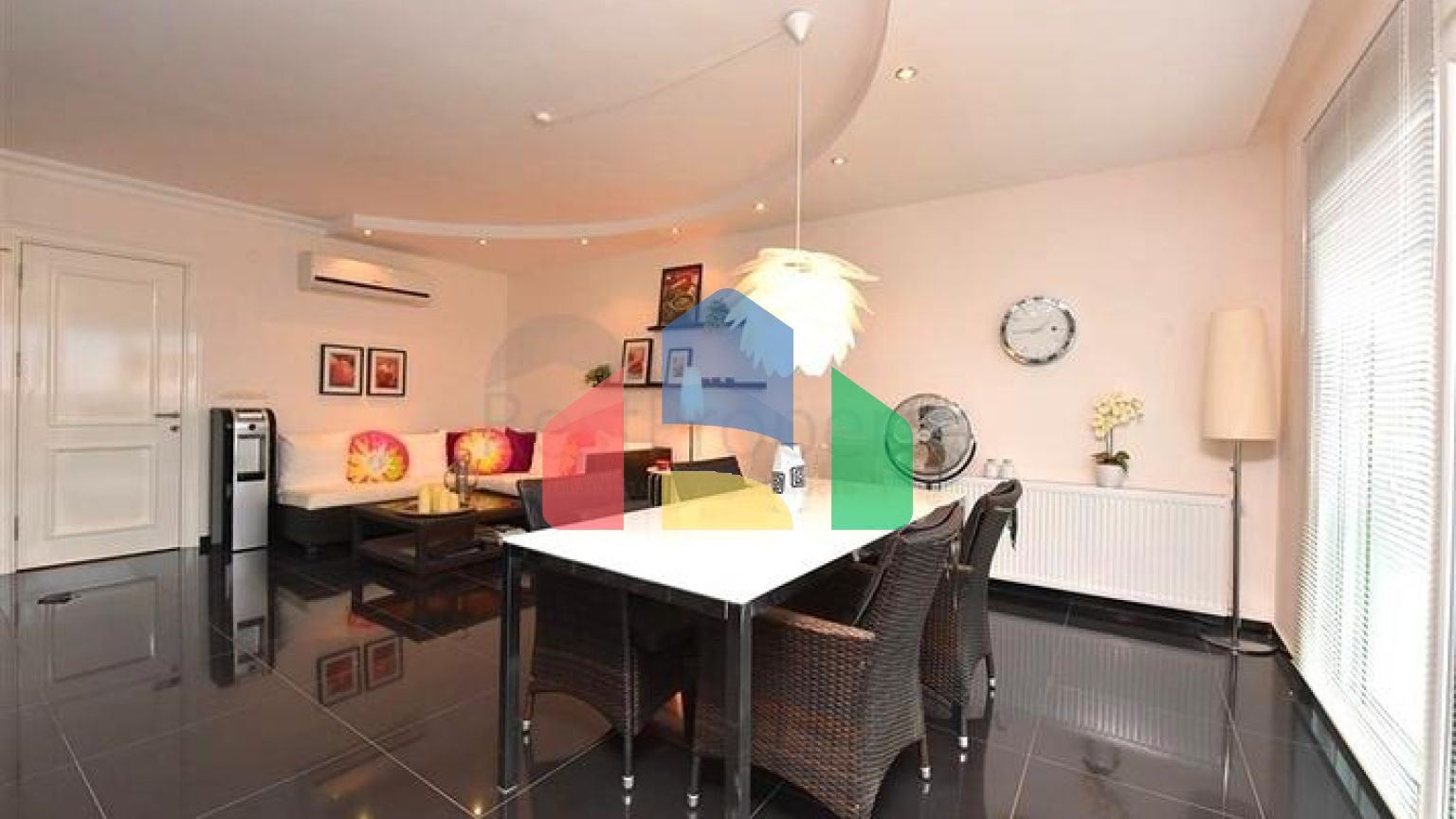 Квартира 7 + 1 з окремою кухнею в районі Джікджілі