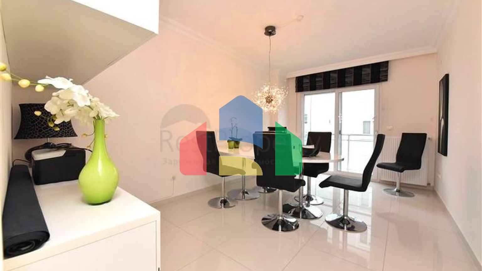 Квартира 7 + 1 з окремою кухнею в районі Джікджілі