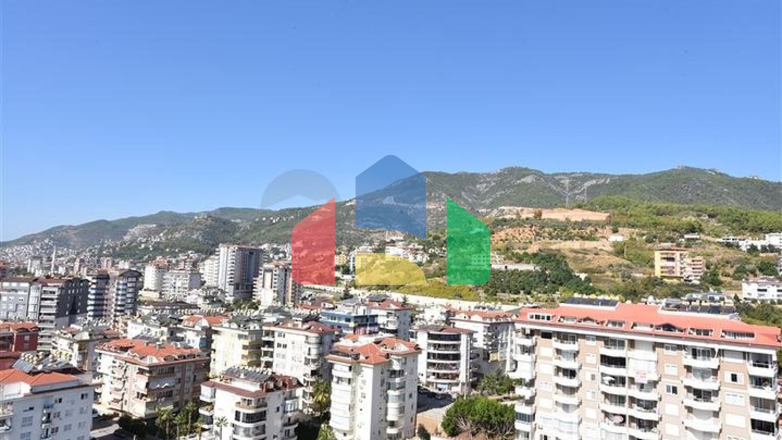 Пентхаус 4 + 1 з відкритим видом на море і аланійську фортецю