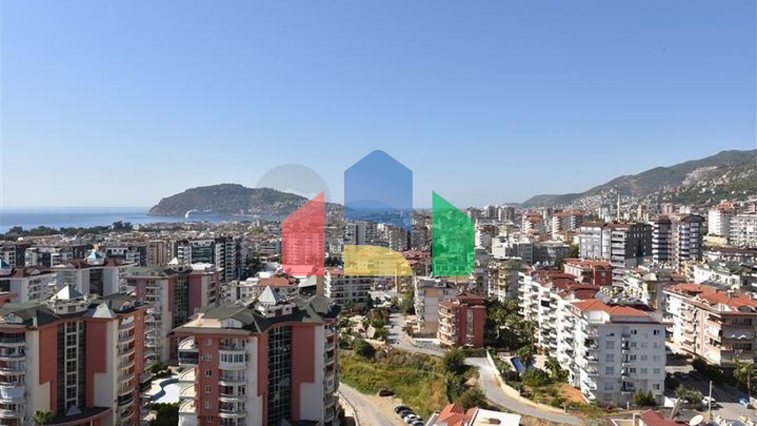 Пентхаус 4 + 1 з відкритим видом на море і аланійську фортецю