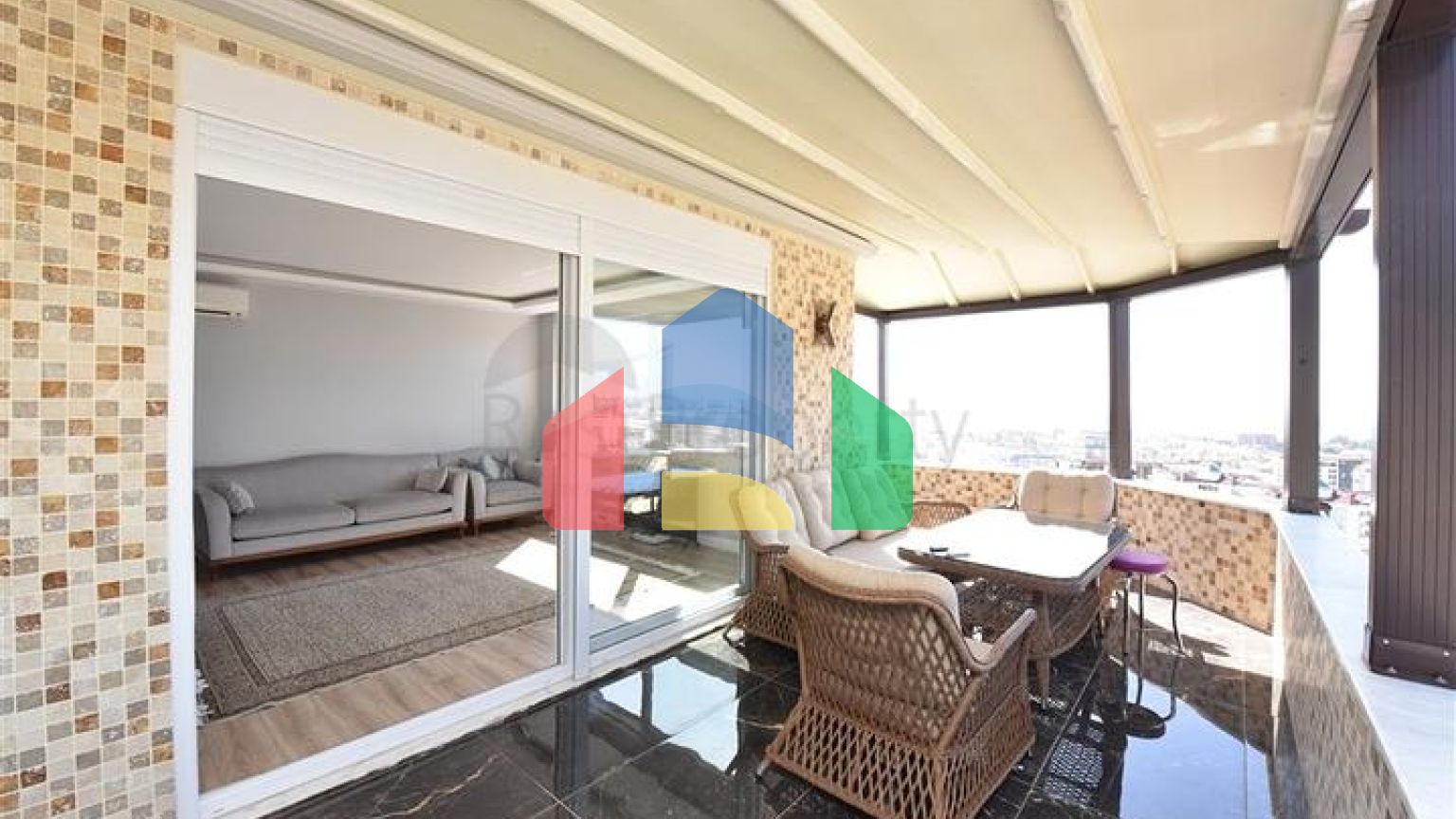 Пентхаус 4 + 1 з відкритим видом на море і аланійську фортецю