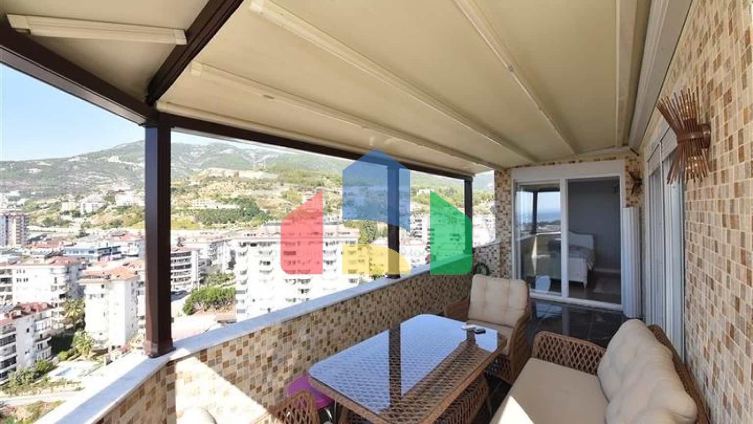 Пентхаус 4 + 1 з відкритим видом на море і аланійську фортецю