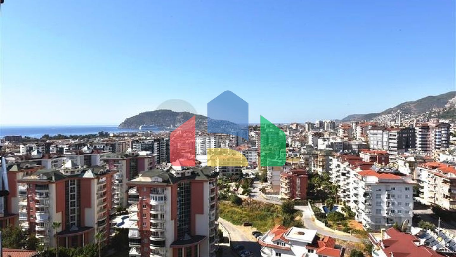 Пентхаус 4 + 1 з відкритим видом на море і аланійську фортецю