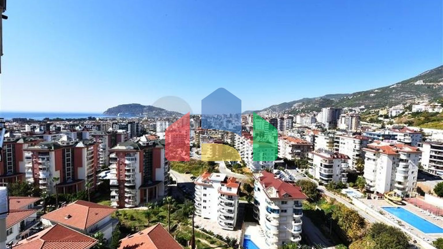 Пентхаус 4 + 1 з відкритим видом на море і аланійську фортецю