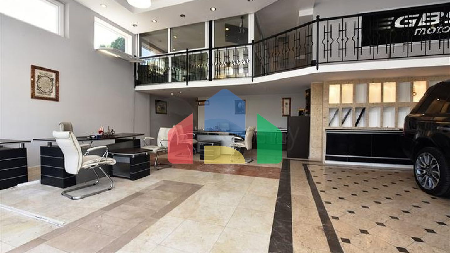 Квартири і торгове приміщення в районі Джікджіллі