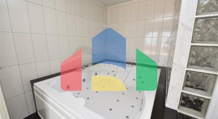 Розкішна вілла з видом на Середземне море