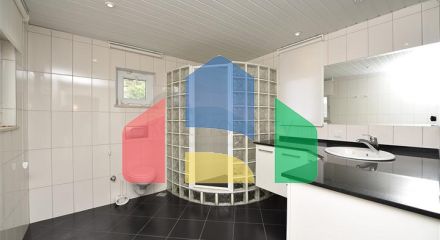 Розкішна вілла з видом на Середземне море