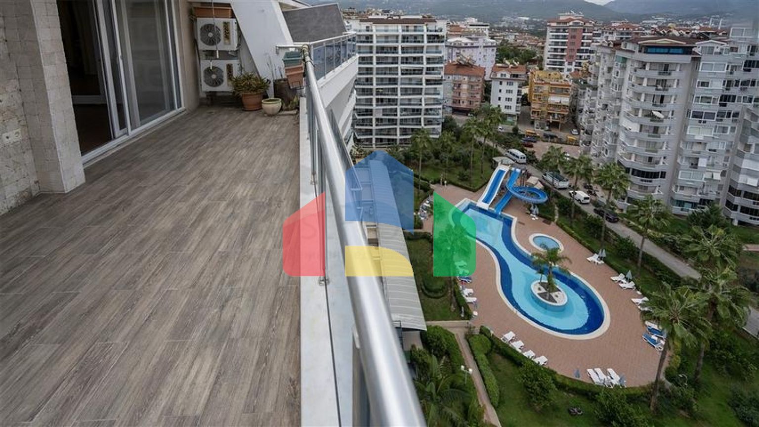 Стильный пентхаус 3+1 с развитой инфраструктурой в районе Джикджилли