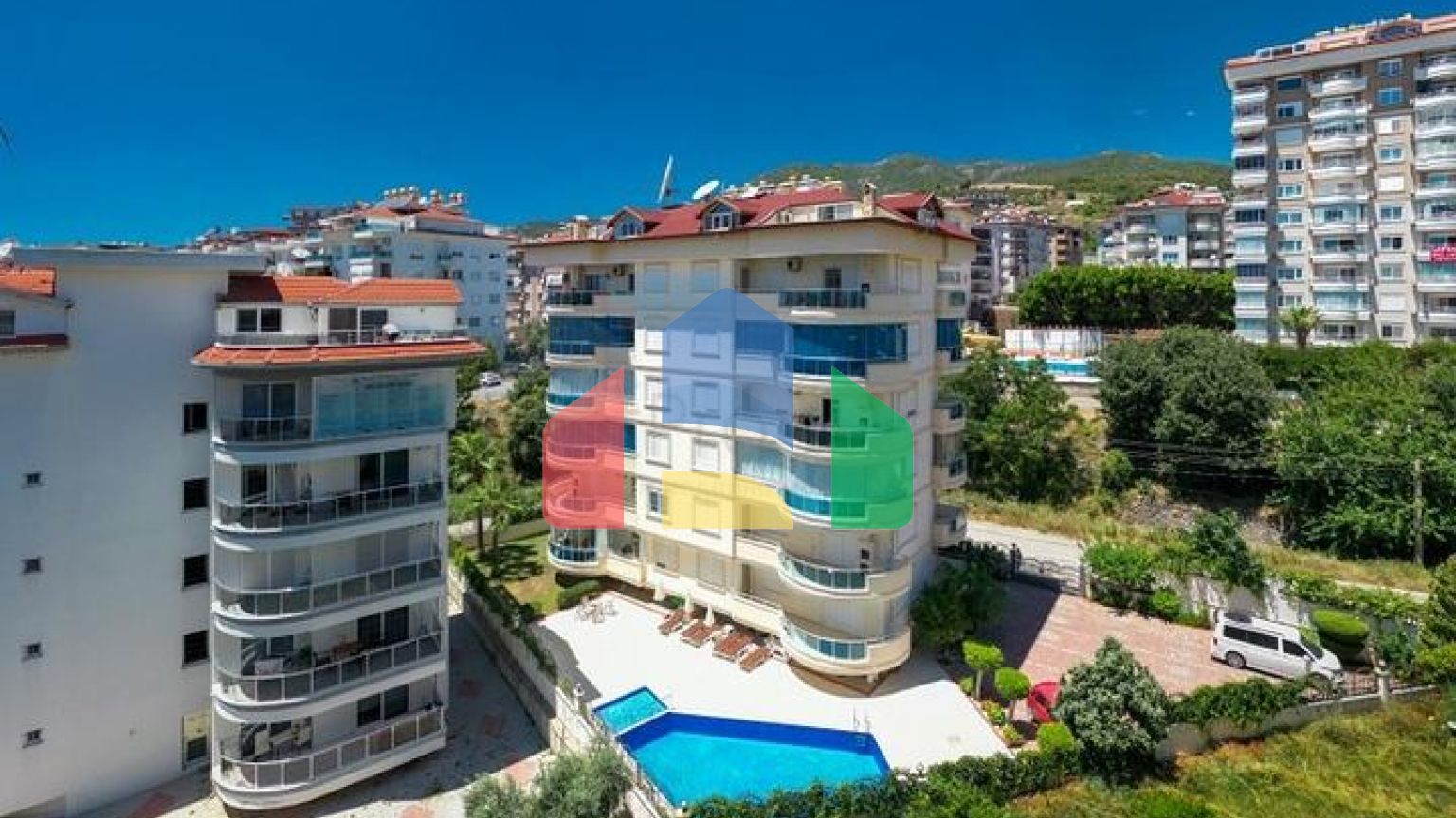 Квартира 2+1 в районе Джикджили с просторным балконом