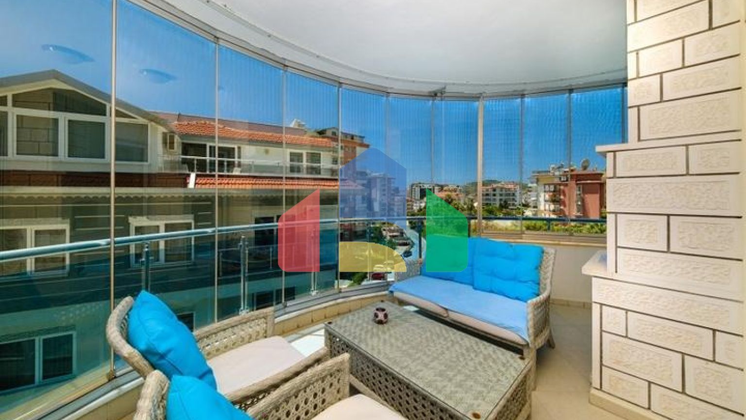 Квартира 2+1 в районе Джикджили с просторным балконом