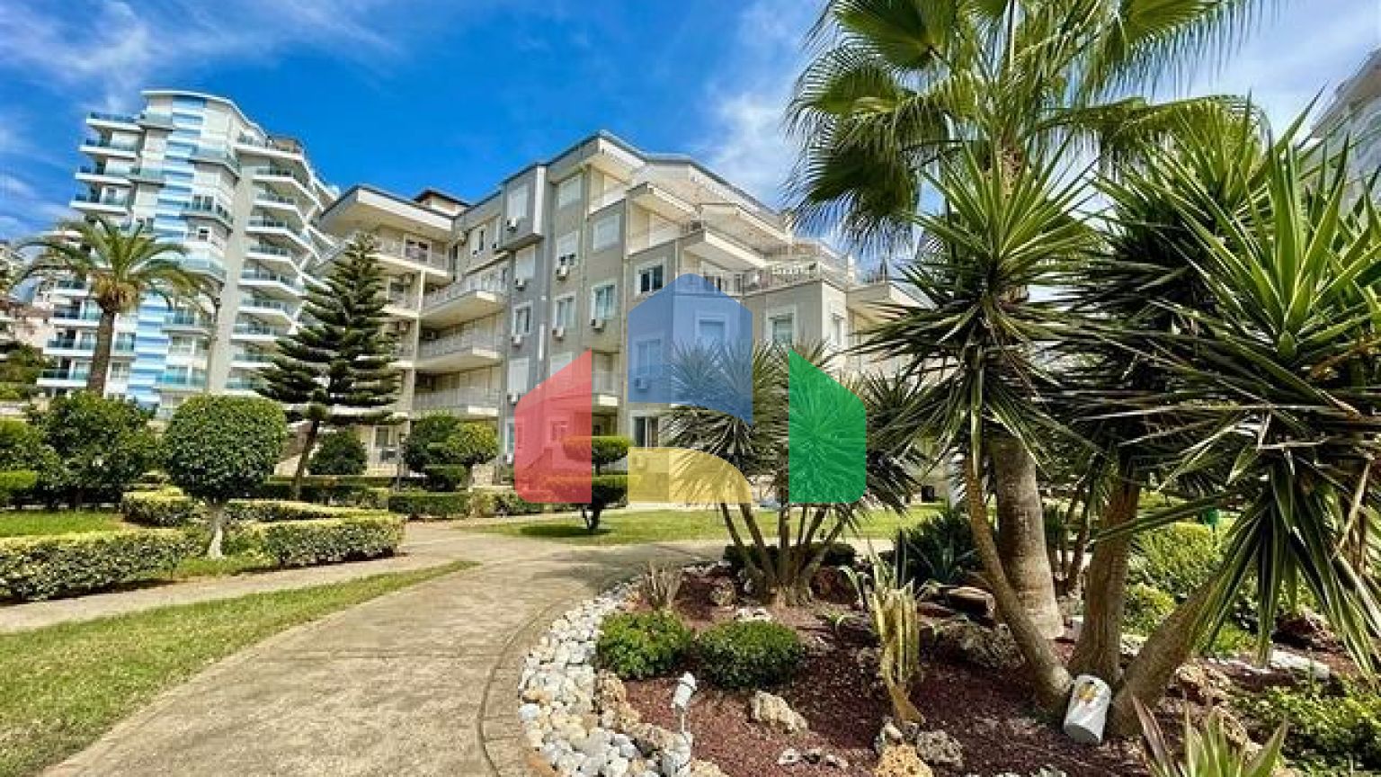 Уютная 1+1 квартира в комплексе  района Джикджилли