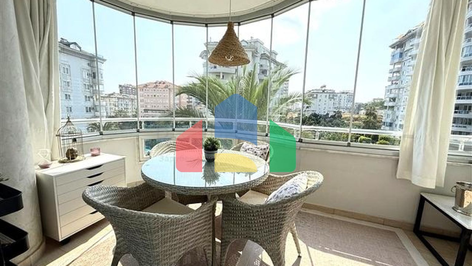 Уютная меблированная квартира 2+1 в ухоженном жилом комплексе