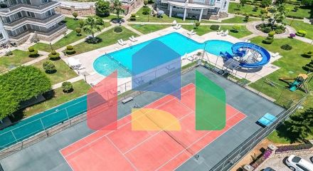 Просторная квартира 3+1 в районе Оба с террасой и развитой инфраструктурой