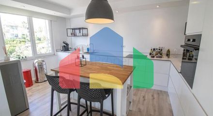 Просторная квартира 3+1 в районе Оба с террасой и развитой инфраструктурой