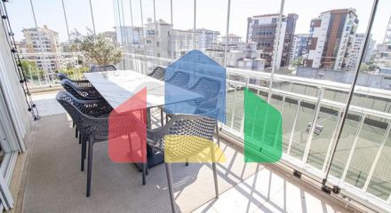 Просторная квартира 3+1 в районе Оба с террасой и развитой инфраструктурой