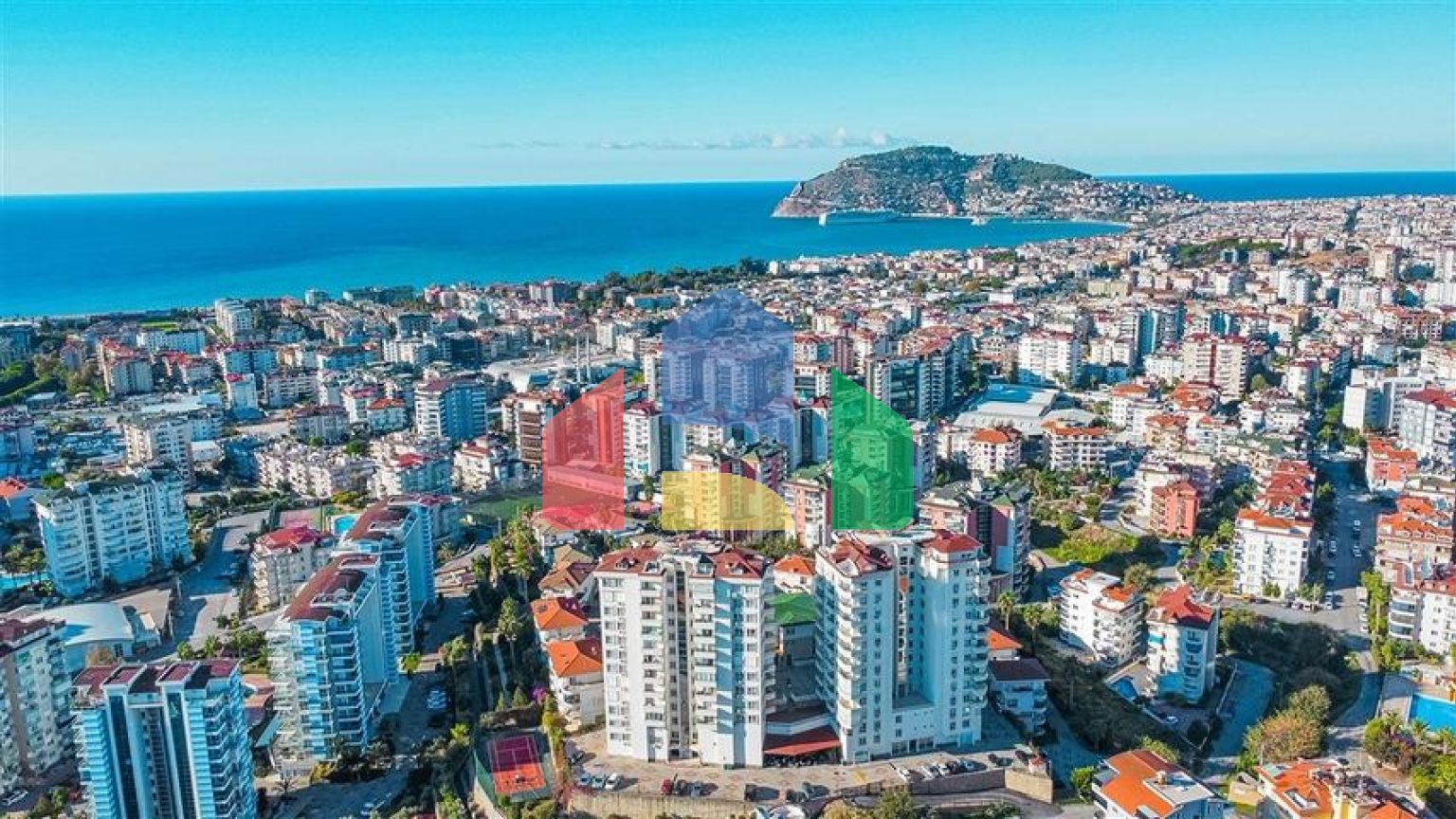 Просторный пентхаус в Джикджилли с видом на море