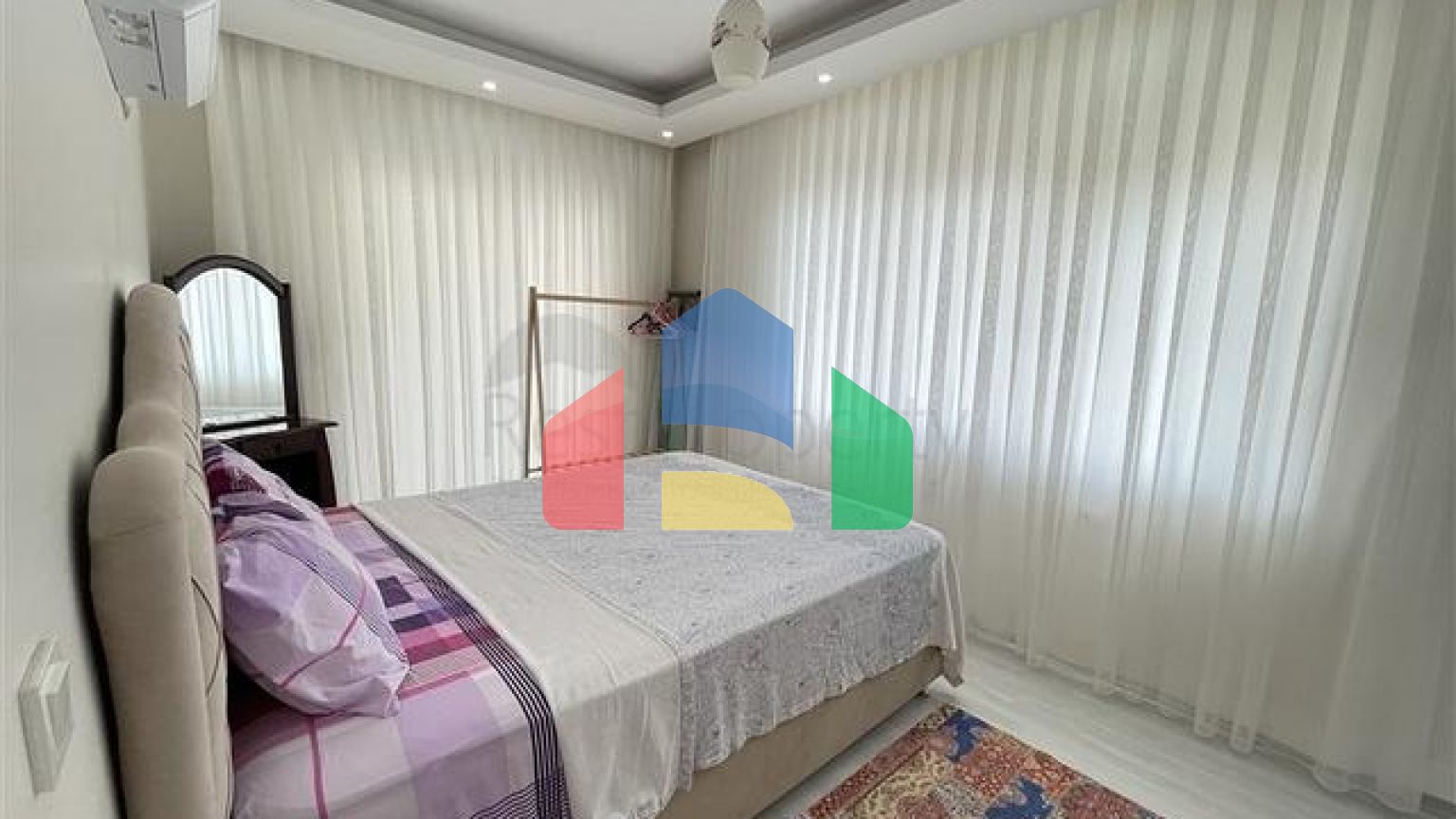 Просторный пентхаус в Джикджилли с видом на море