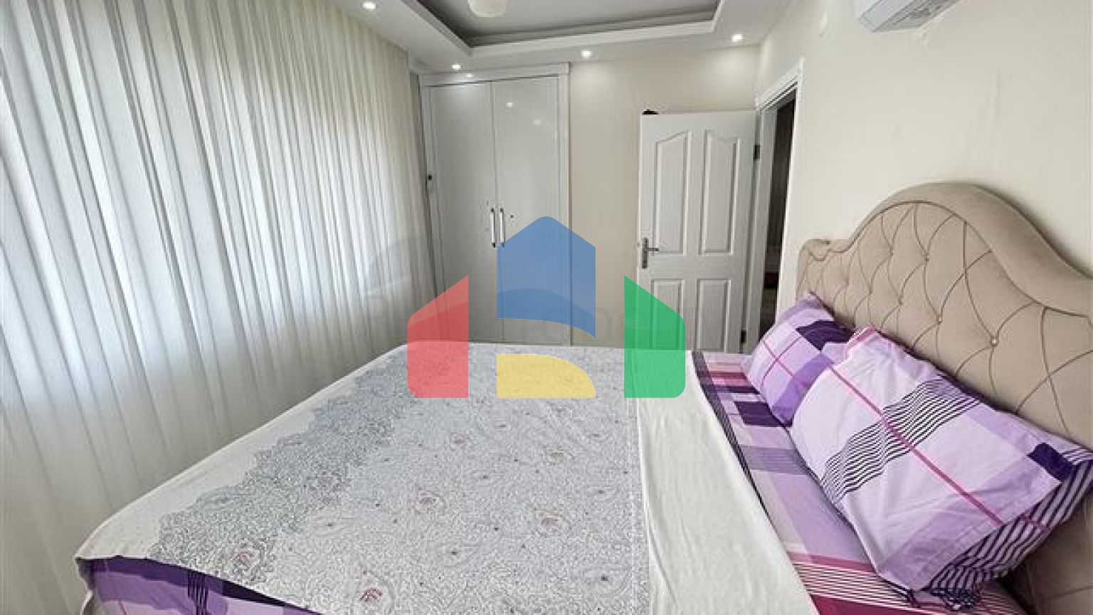 Просторный пентхаус в Джикджилли с видом на море