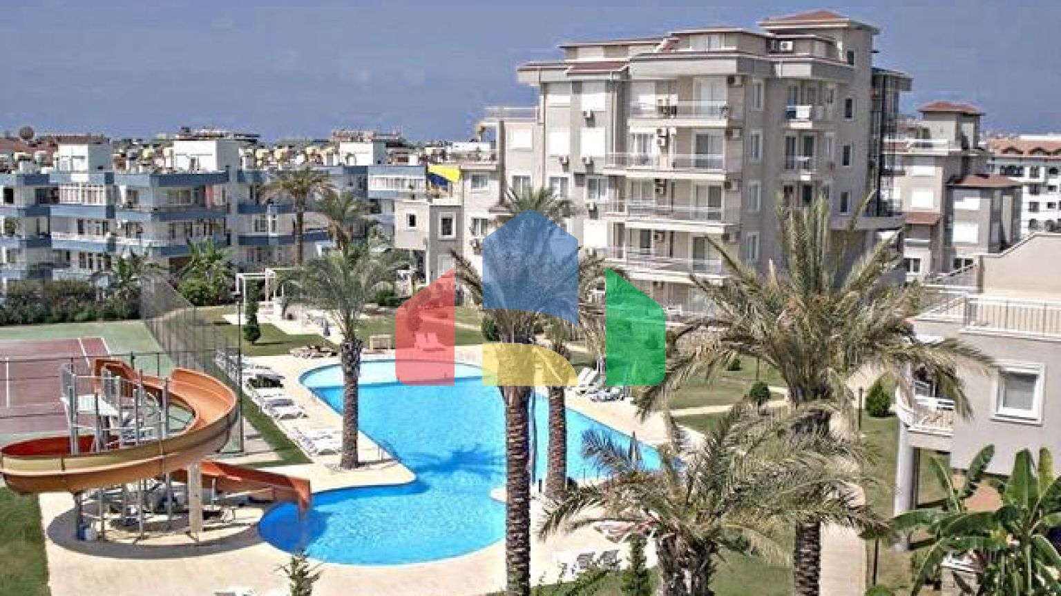 Просторная квартира 3+1 с террасой в благоустроенном жилом комплексе