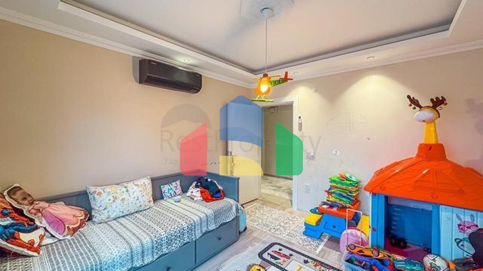 Просторный пентхаус 5+1 в развитом районе Аланьи