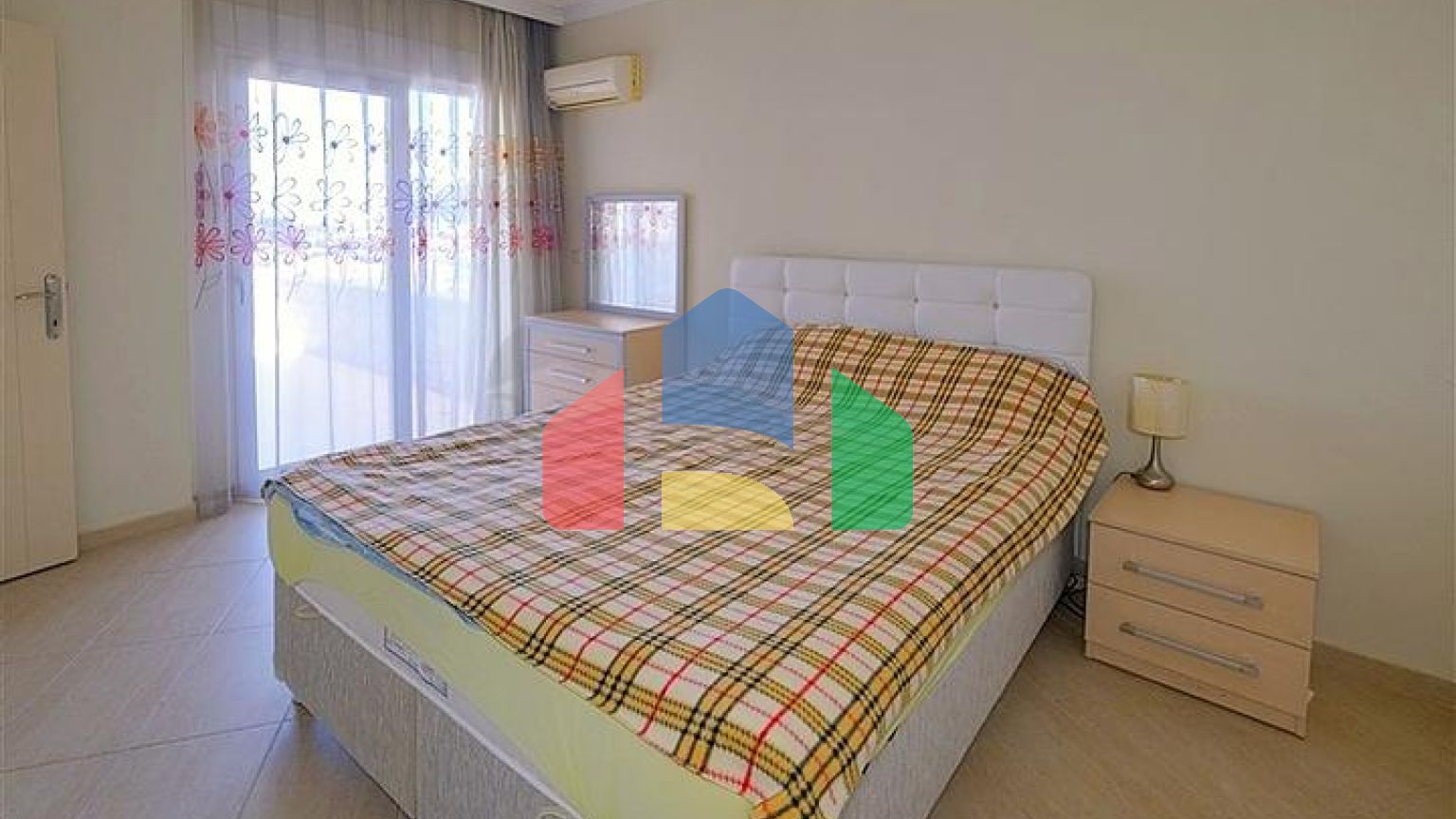 Пентхаус 4+1 с террасой в районе Джикджилли