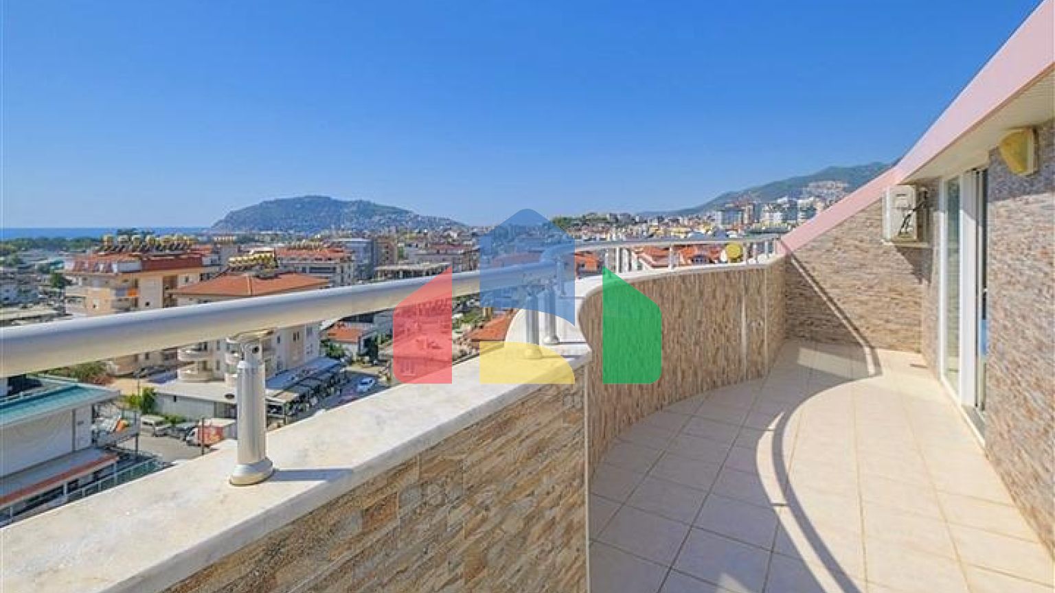 Пентхаус 4+1 с террасой в районе Джикджилли