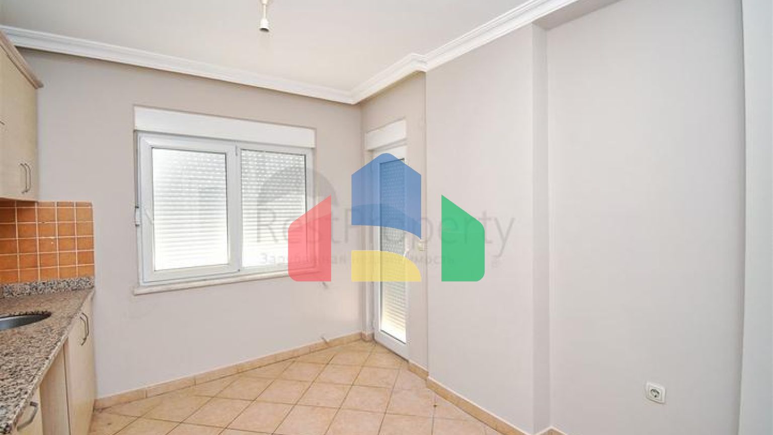 Квартира планування 6 + 1 дуплекс в мікрорайоні Пинарбаші-Анталія