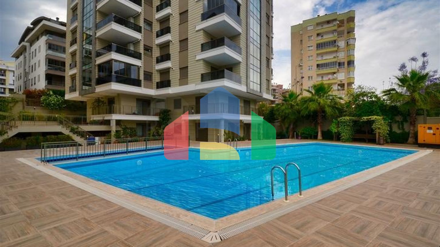 Квартира планування 4 + 2 в мікрорайоні Унжали - Анталія