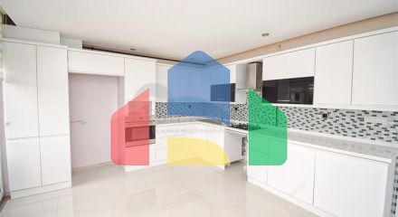 Квартира планування 2 + 1 в мікрорайоні Пинарбаші - Анталія