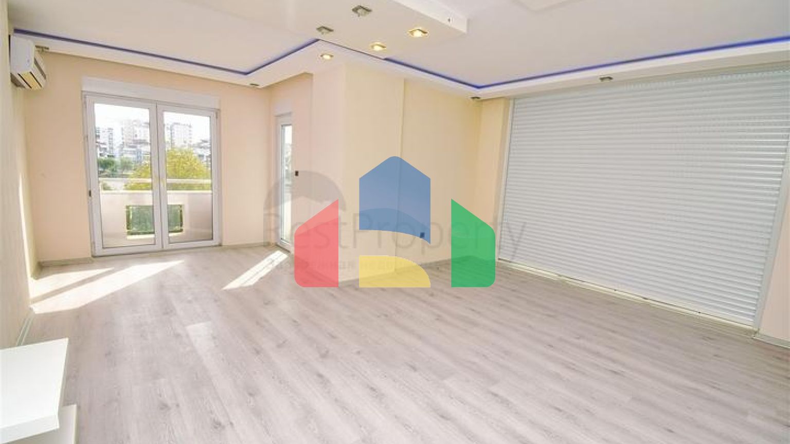 Квартира планування 2 + 1 в мікрорайоні Пинарбаші - Анталія