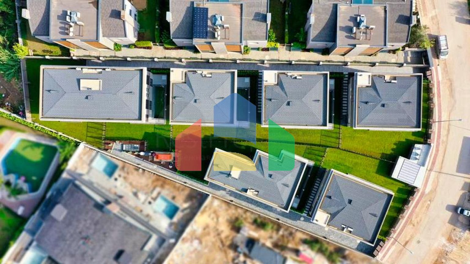 Виллы планировки 5+1 и 6+1 в микрорайоне Моллаюсуф - Анталия