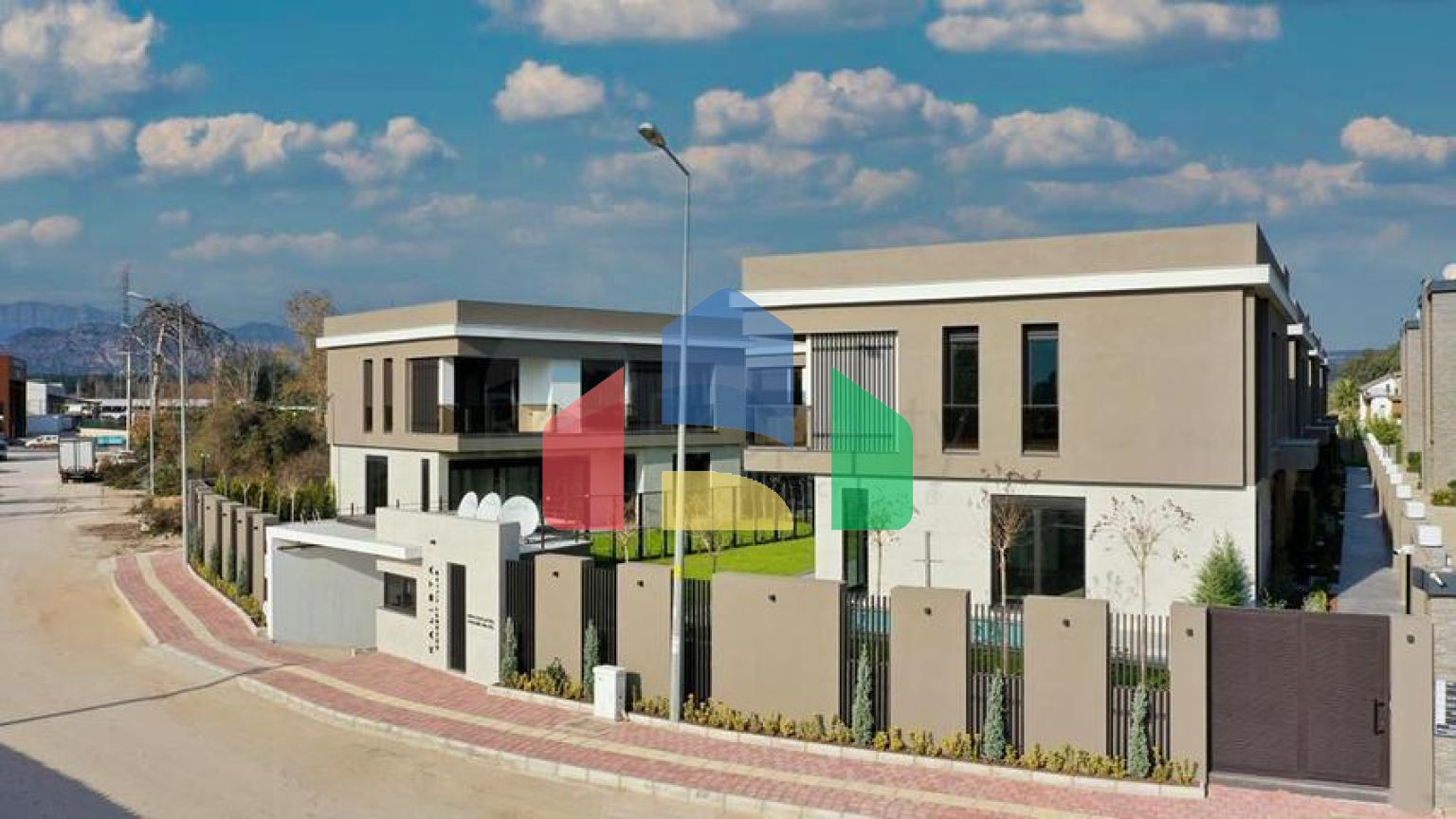 Виллы планировки 5+1 и 6+1 в микрорайоне Моллаюсуф - Анталия