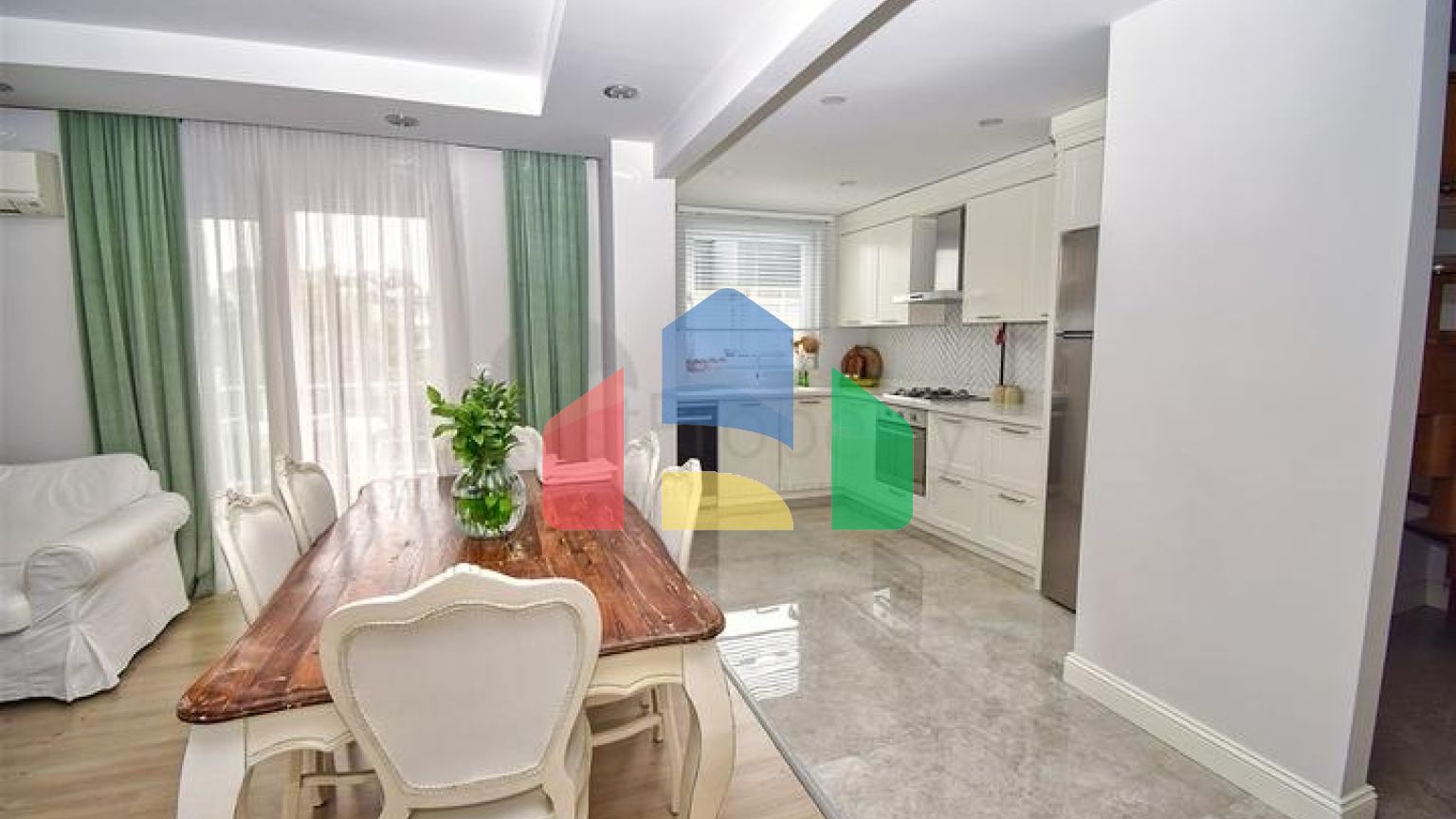 Квартира планування 5 + 1 дуплекс в мікрорайоні Моллаюсуф-Анталія