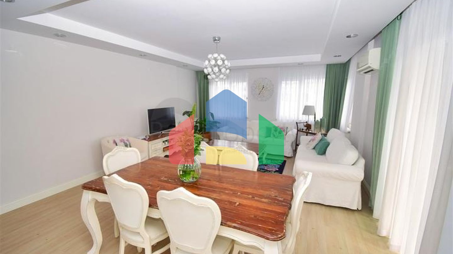 Квартира планування 5 + 1 дуплекс в мікрорайоні Моллаюсуф-Анталія