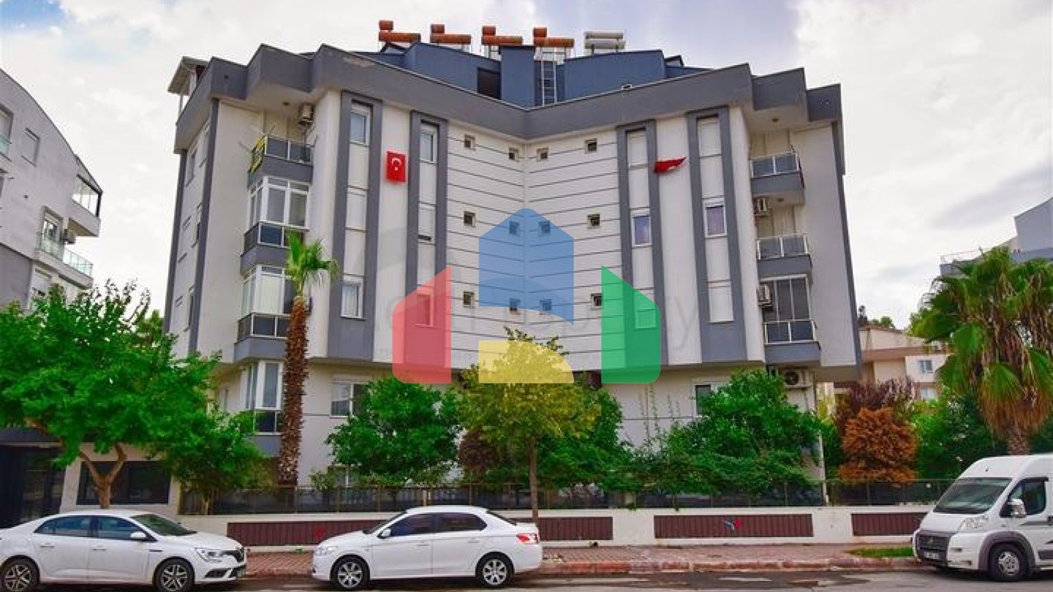 Квартира планування 5 + 1 дуплекс в мікрорайоні Моллаюсуф-Анталія