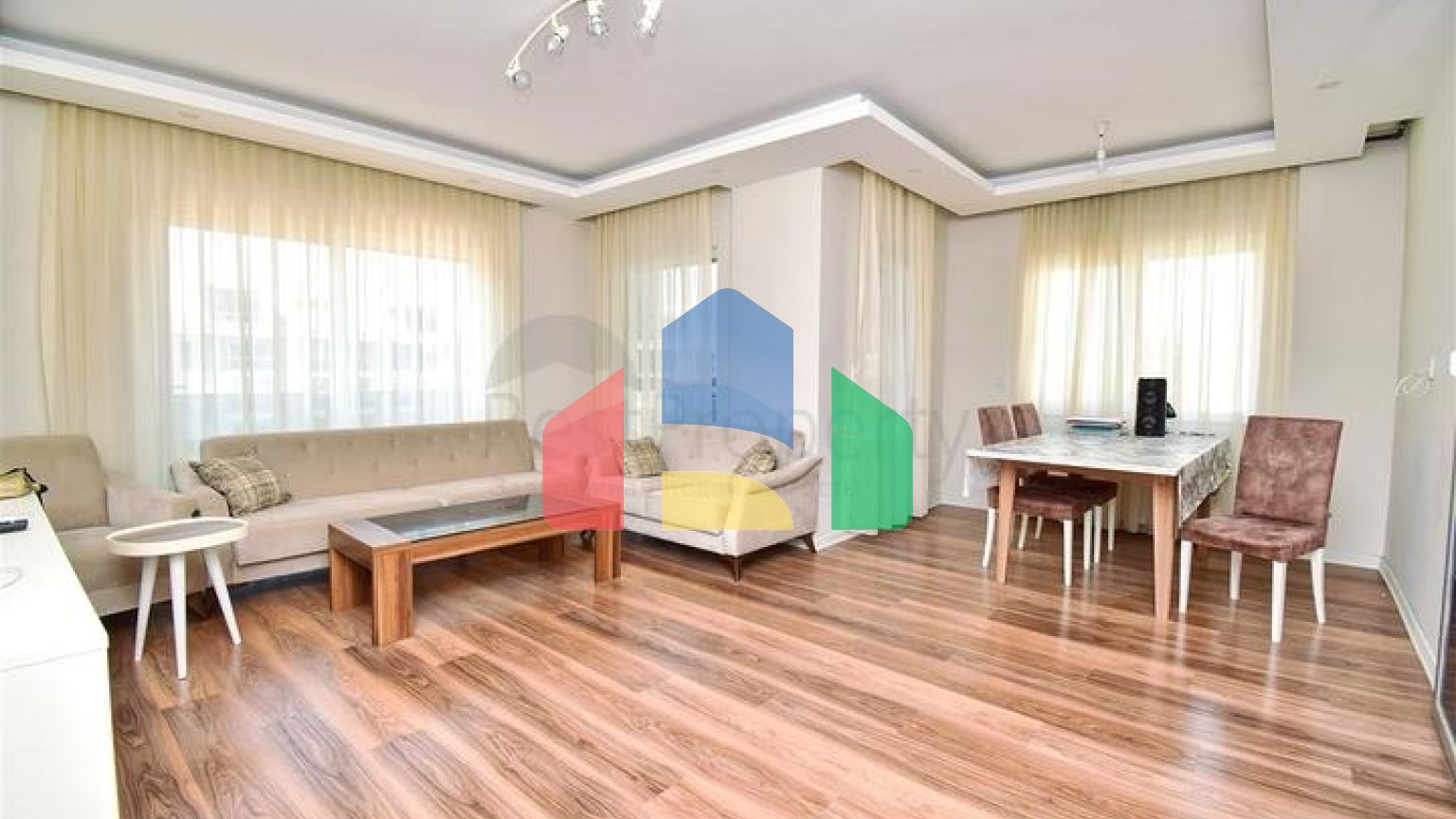 Квартира планування 3 + 2 дуплекс в мікрорайоні Хурма-Анталія