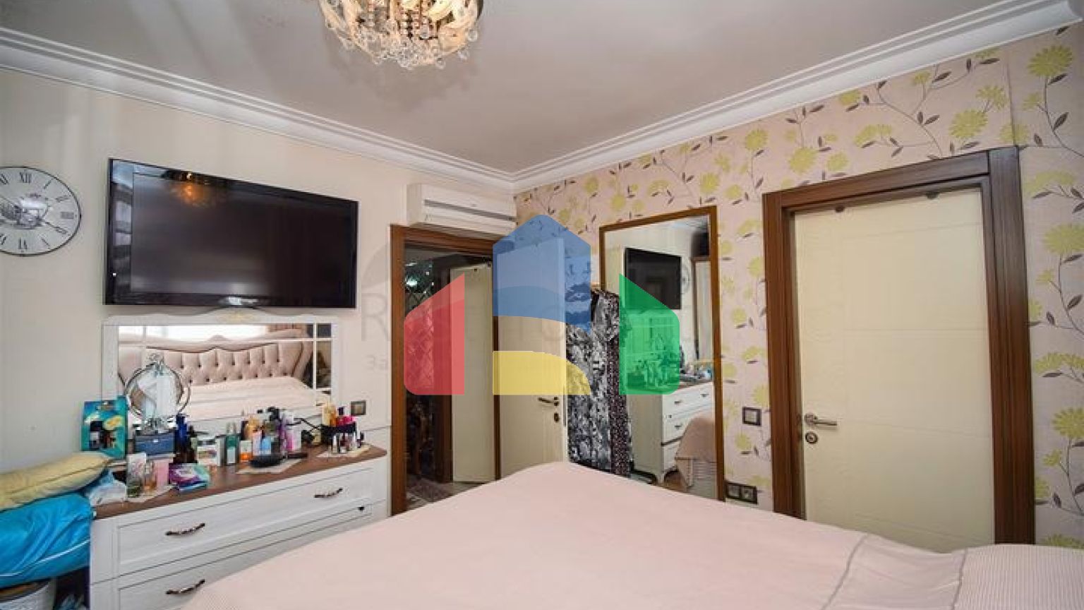 Квартира планування 4 + 1 дуплекс в мікрорайоні Унджали-Анталія