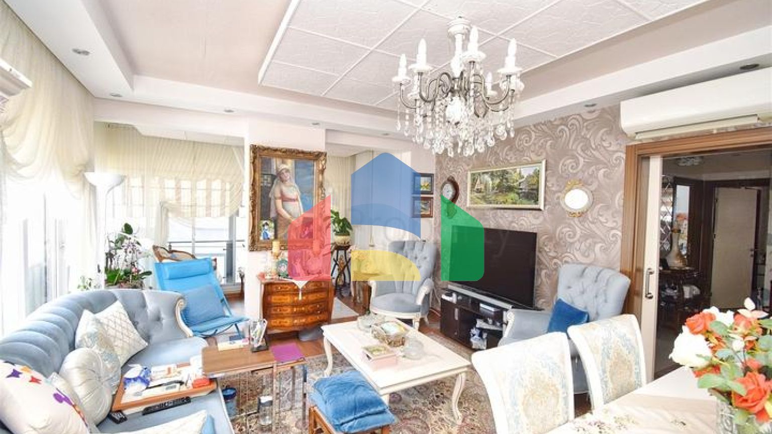 Квартира планування 4 + 1 дуплекс в мікрорайоні Унджали-Анталія