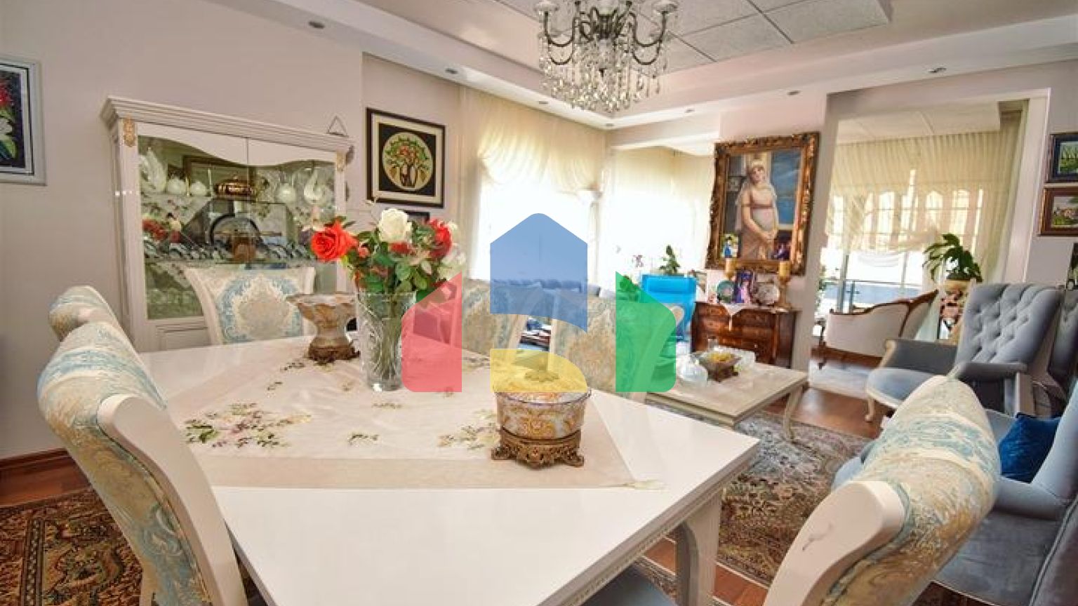 Квартира планування 4 + 1 дуплекс в мікрорайоні Унджали-Анталія