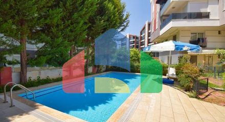 Квартира планування 4 + 1 дуплекс в мікрорайоні Унджали-Анталія